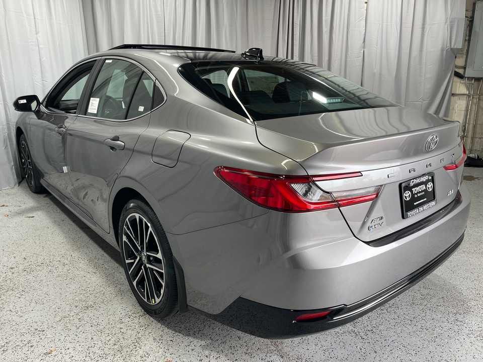 2025 Toyota Camry XLE 5