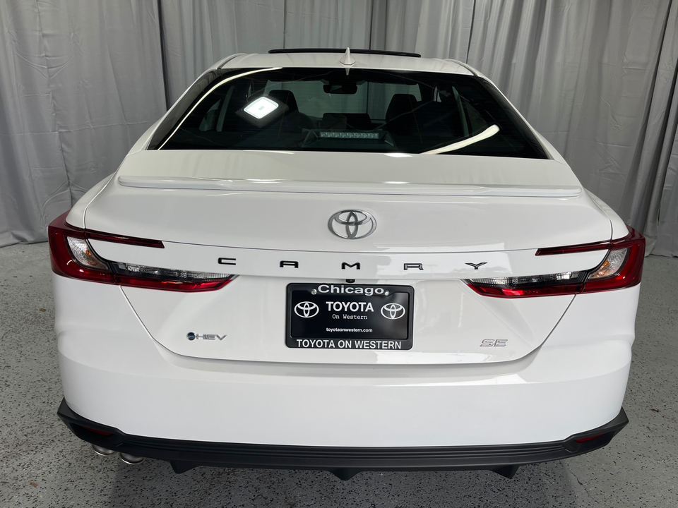 2025 Toyota Camry SE 7