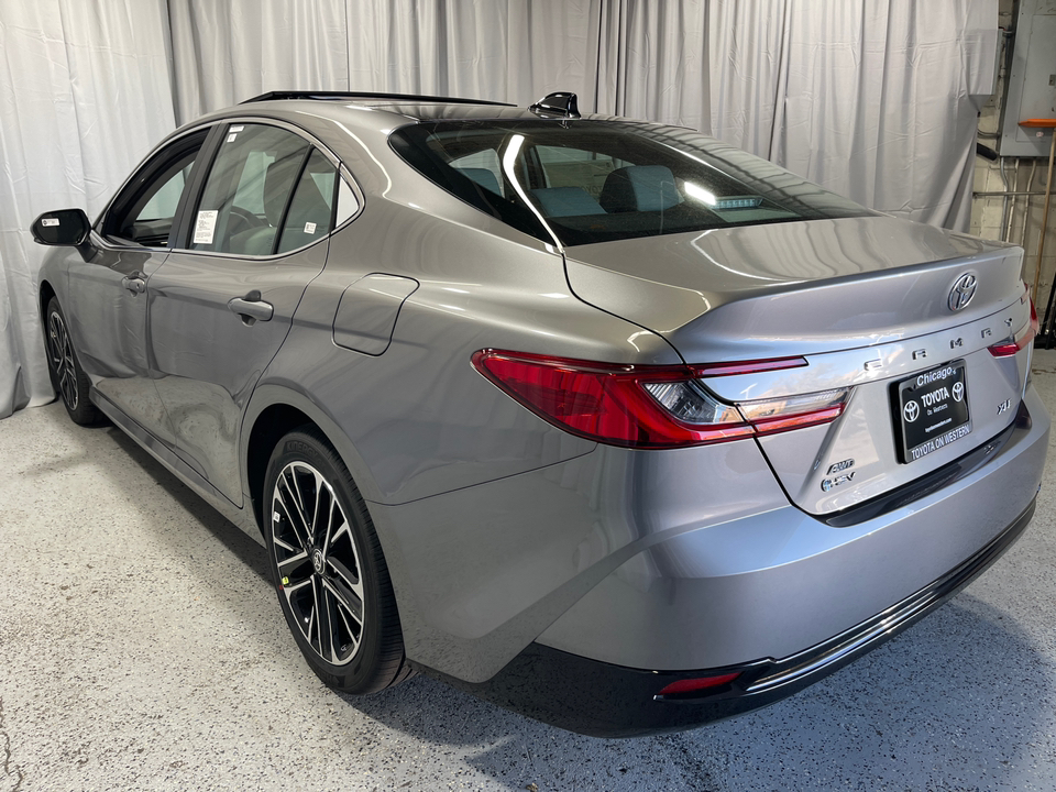 2025 Toyota Camry XLE 5