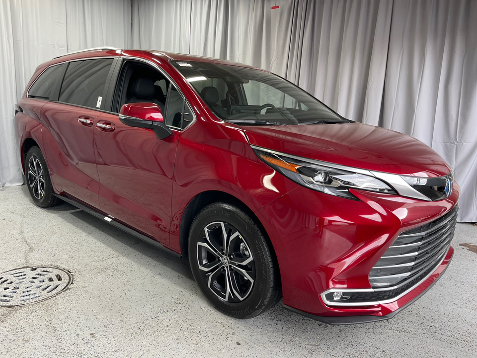 2025 Toyota Sienna Platinum 11