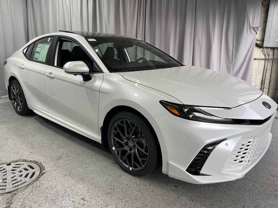 2025 Toyota Camry XSE 13