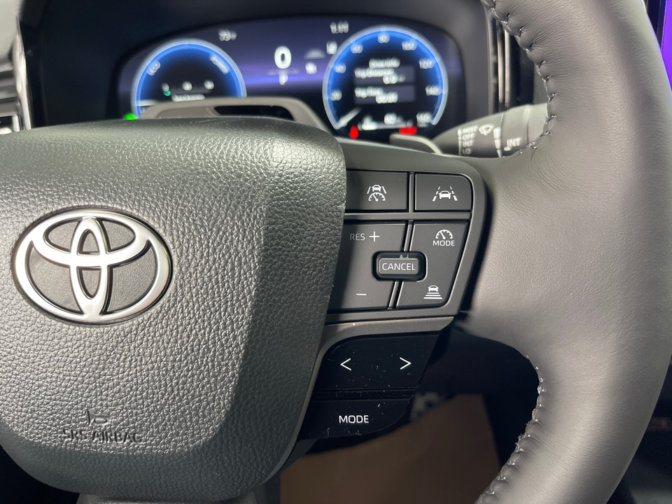 2025 Toyota Camry XSE 27