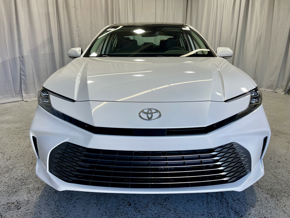 2025 Toyota Camry XLE 15