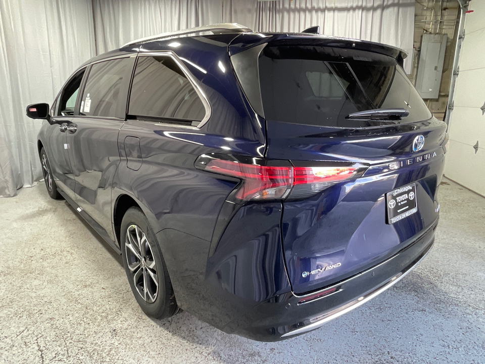 2025 Toyota Sienna Platinum 5