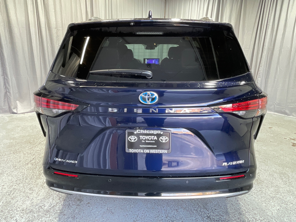 2025 Toyota Sienna Platinum 7