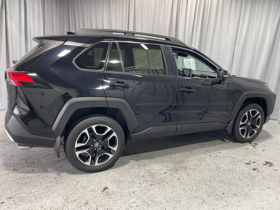 2019 Toyota RAV4 Adventure 3