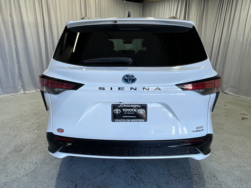 2021 Toyota Sienna XSE 7