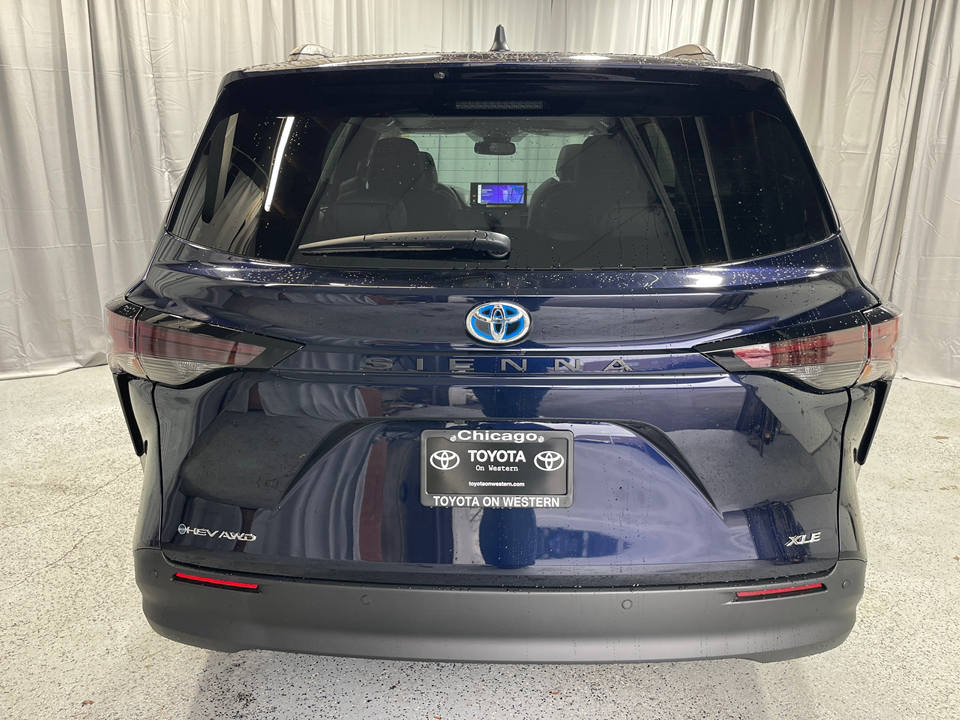 2025 Toyota Sienna XLE 7