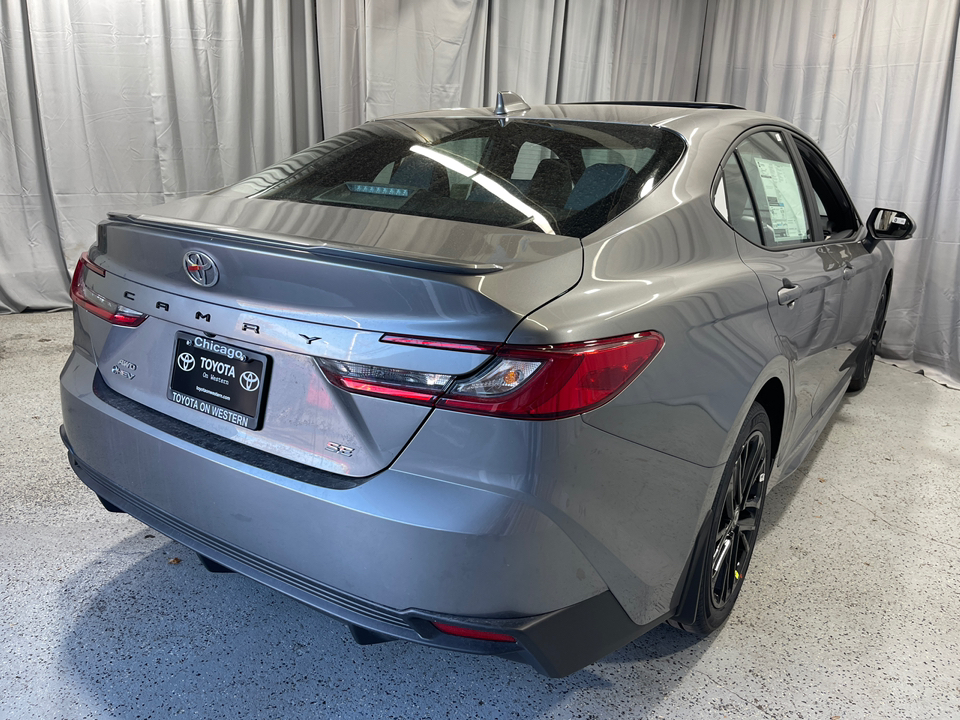 2025 Toyota Camry SE 3