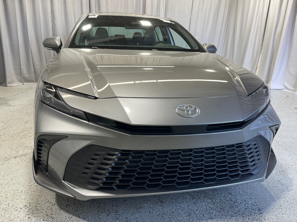 2025 Toyota Camry SE 15