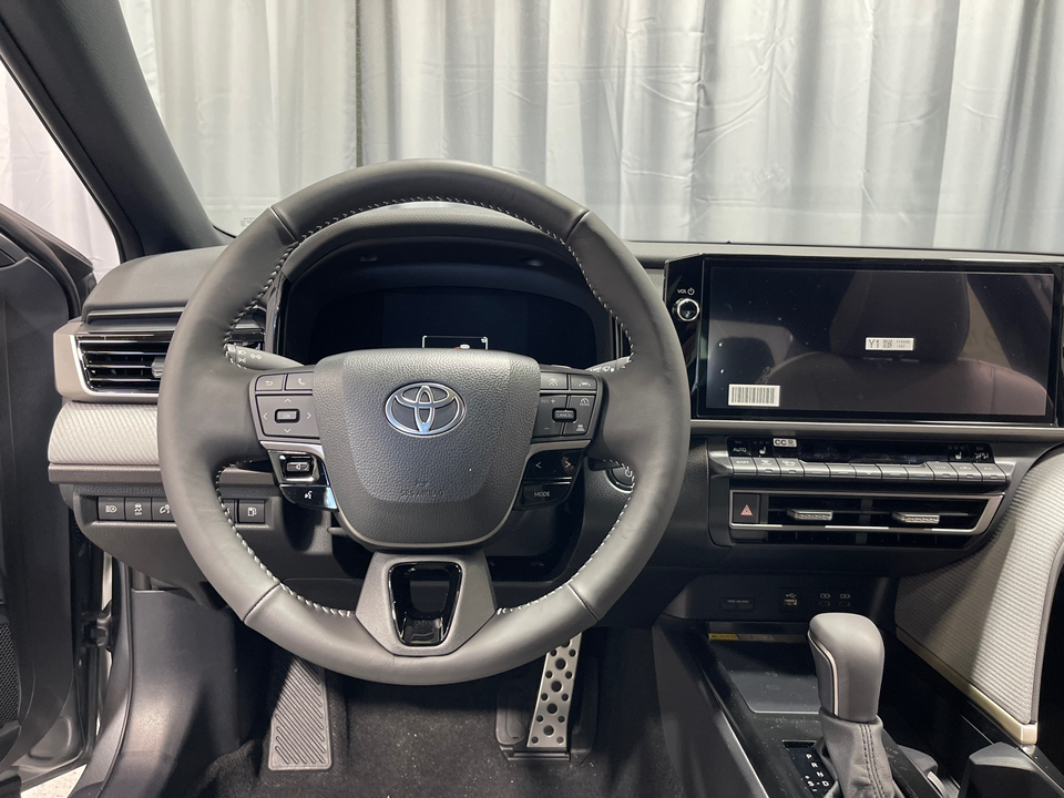 2025 Toyota Camry SE 20