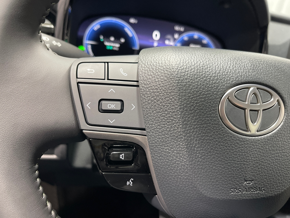 2025 Toyota Camry XLE 26