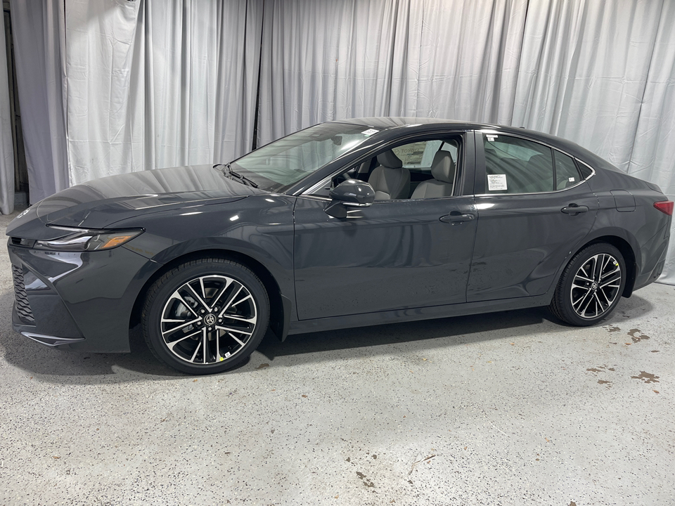 2025 Toyota Camry XLE 44