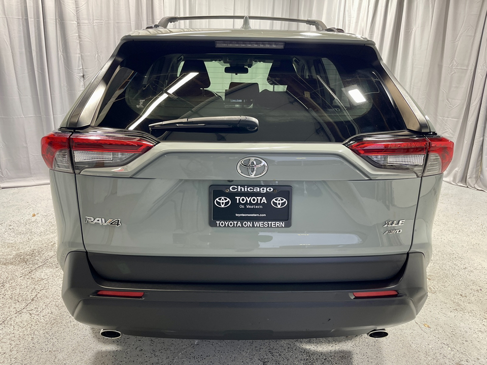 2020 Toyota RAV4 XLE 7