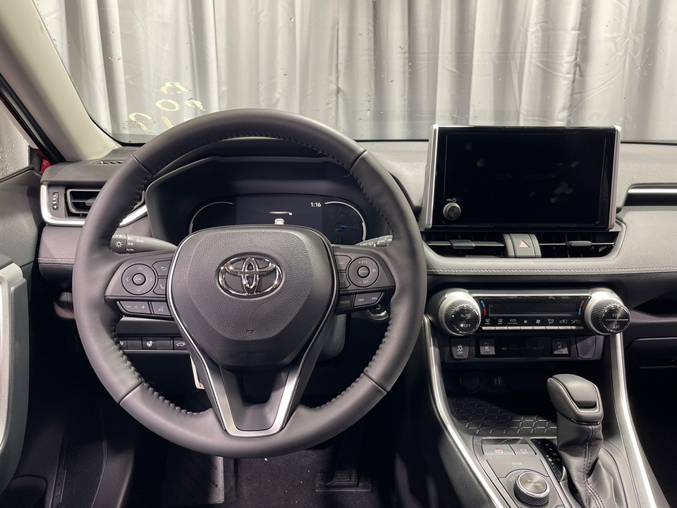 2025 Toyota RAV4 Hybrid XLE 8