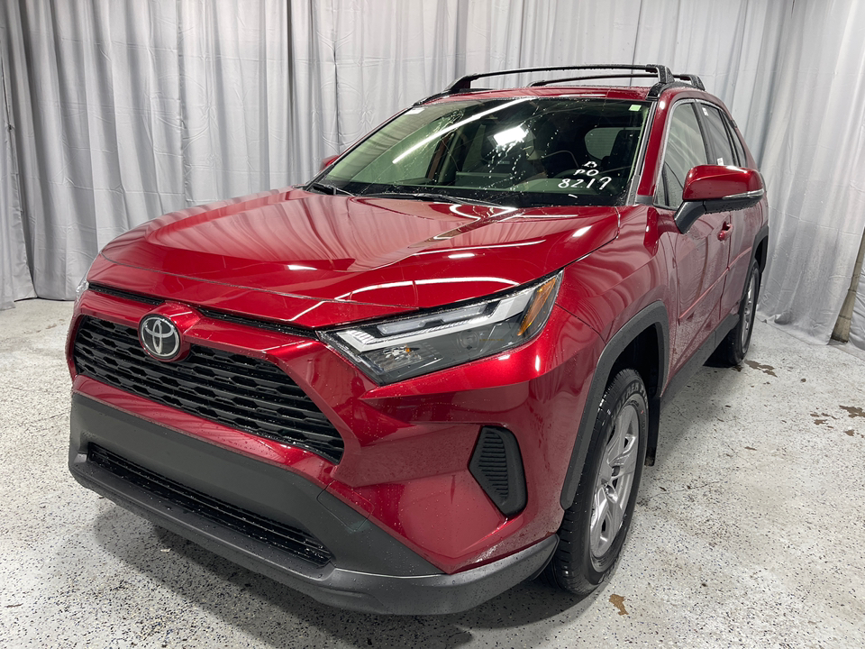 2025 Toyota RAV4 Hybrid XLE 11