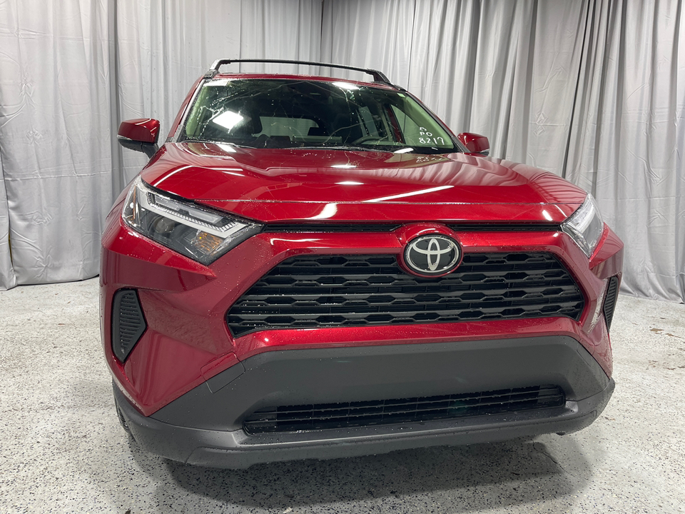 2025 Toyota RAV4 Hybrid XLE 13