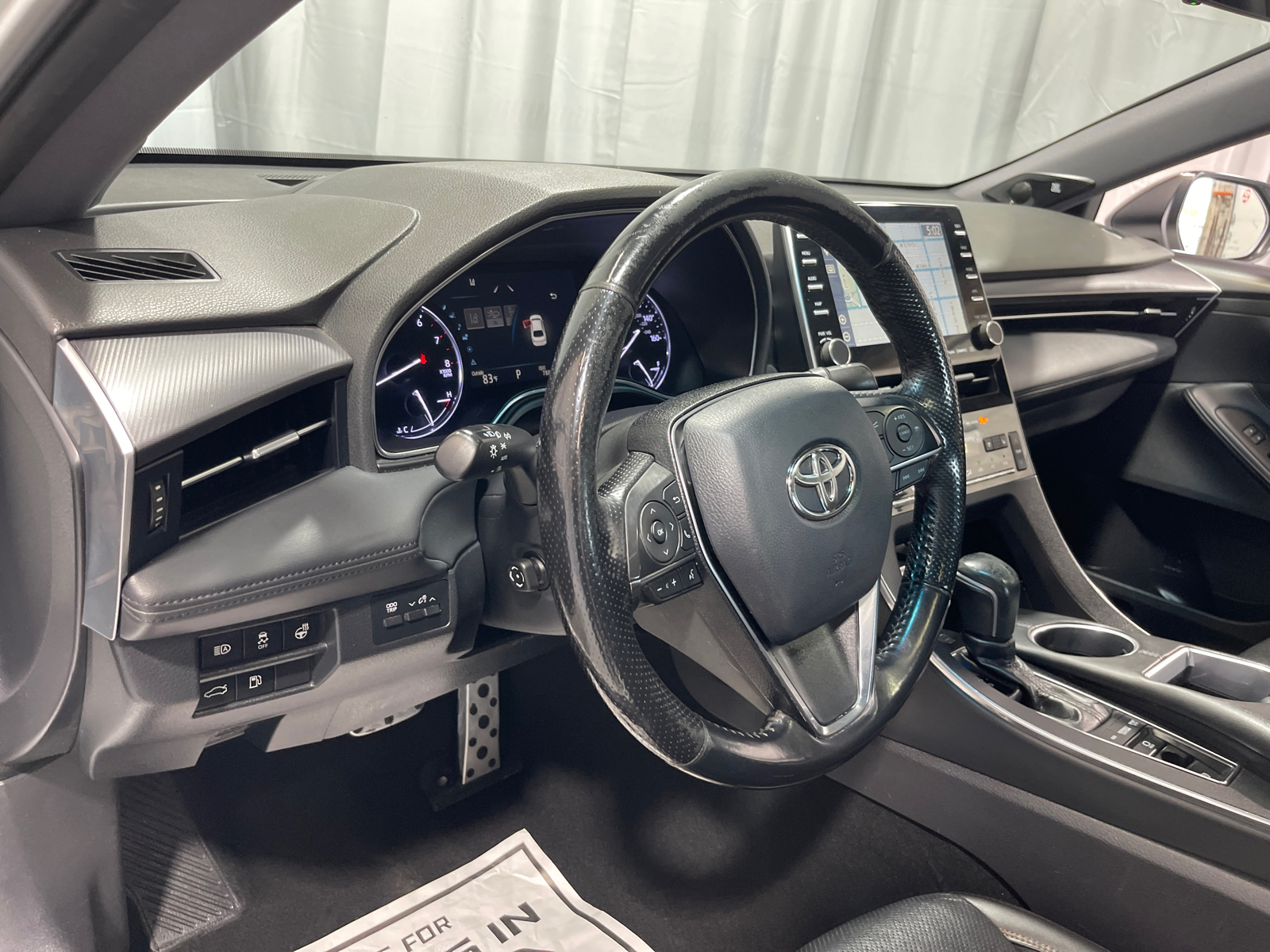 2019 Toyota Avalon Touring 2