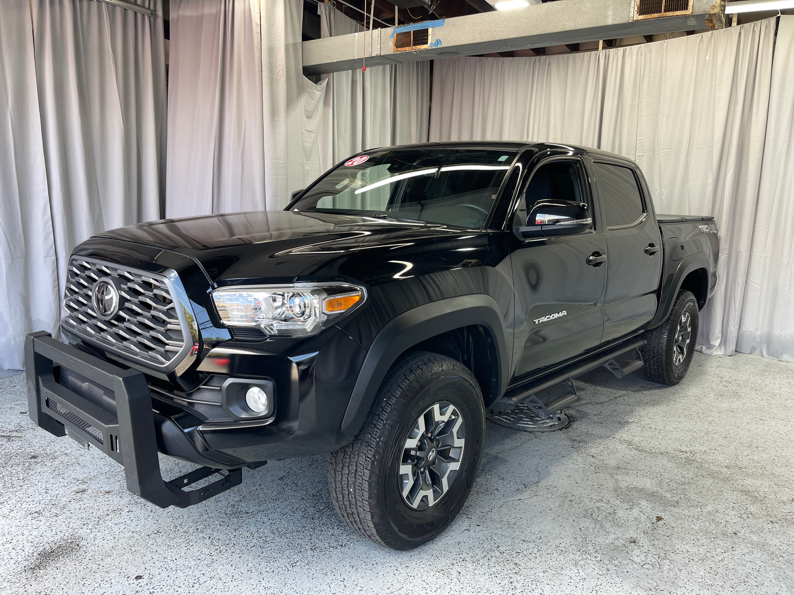 2020 Toyota Tacoma TRD Off-Road 1