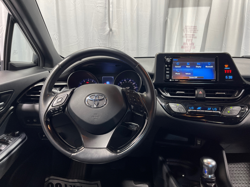 2018 Toyota C-HR XLE Premium 8