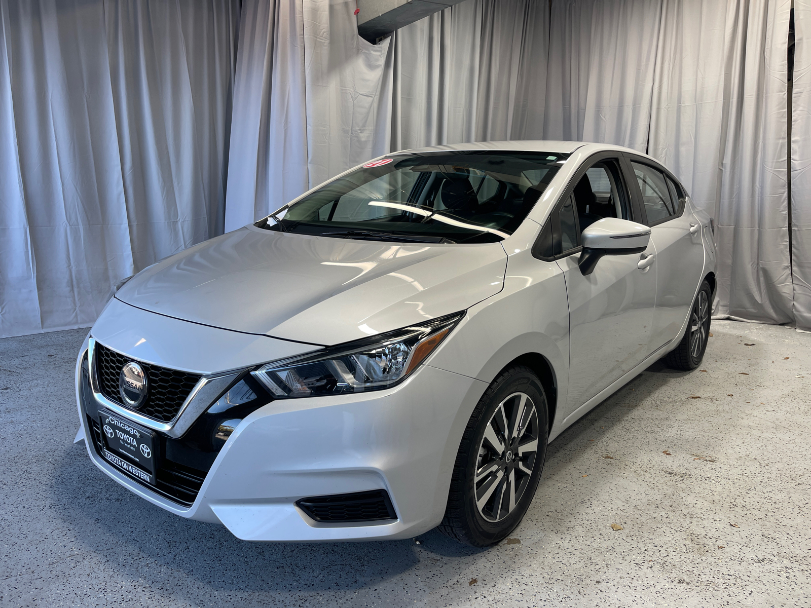 2021 Nissan Versa 1.6 SV 1