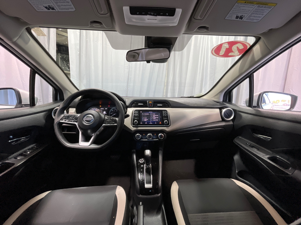 2021 Nissan Versa 1.6 SV 22