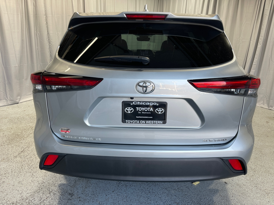 2022 Toyota Highlander XLE 7