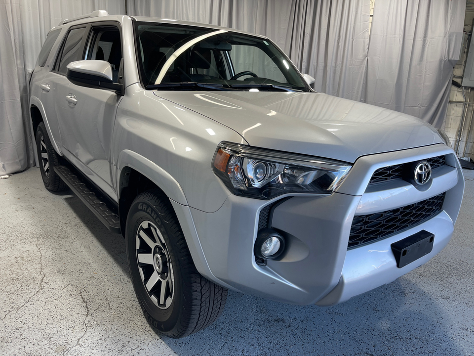 2017 Toyota 4Runner SR5 13