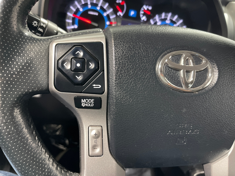 2017 Toyota 4Runner SR5 25