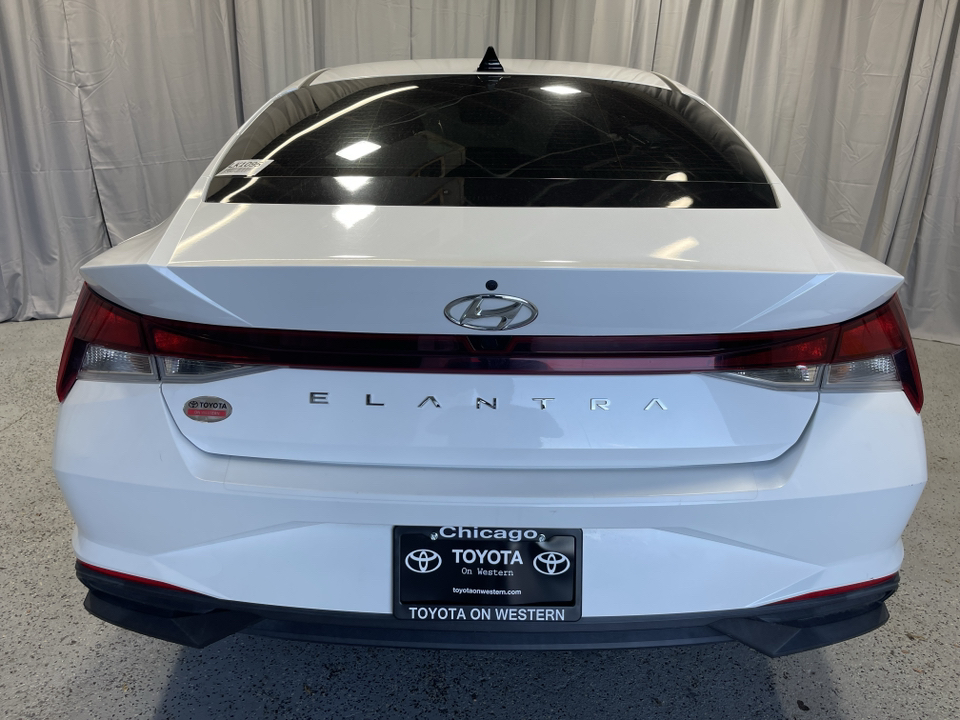 2022 Hyundai ELANTRA SEL 7