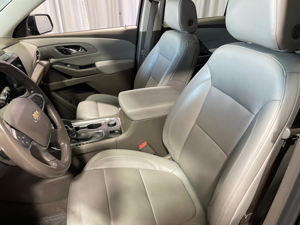 2021 Chevrolet Traverse LT Leather 4