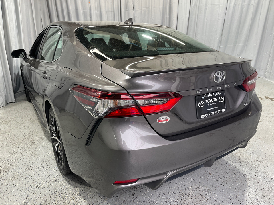 2022 Toyota Camry SE 7