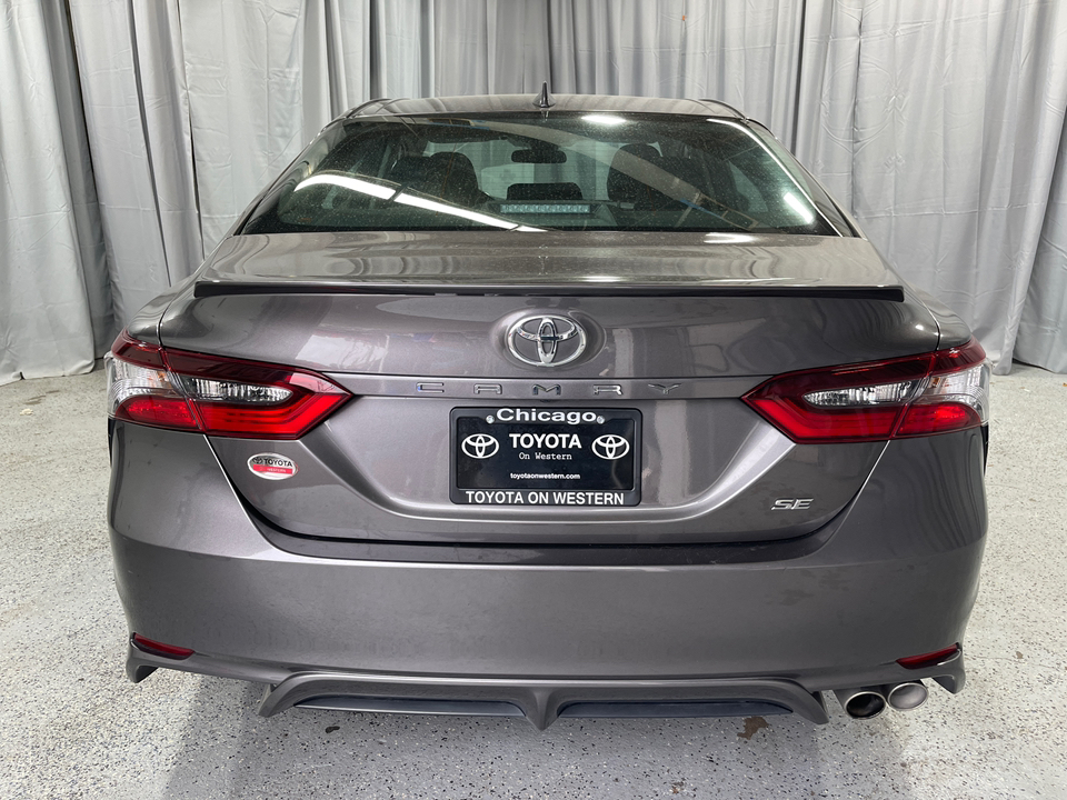 2022 Toyota Camry SE 39