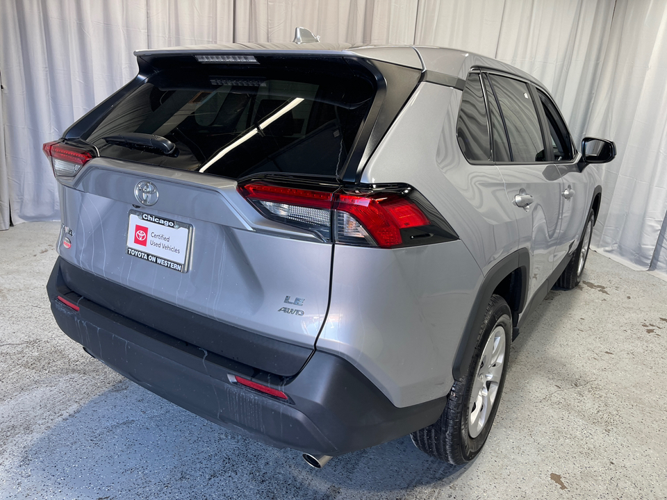 2024 Toyota RAV4 LE 5