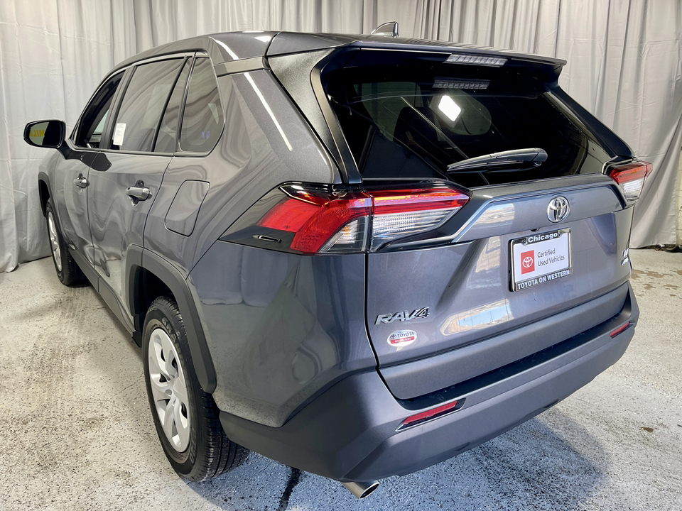 2024 Toyota RAV4 LE 9