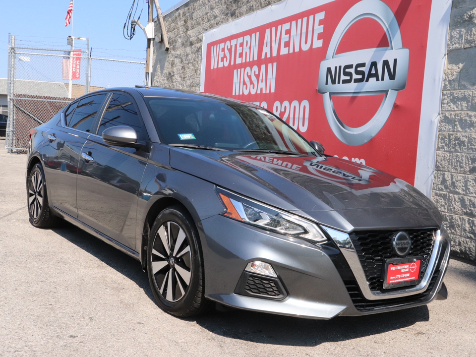 2021 Nissan Altima 2.5 SV 1