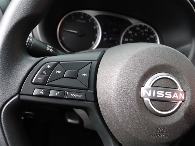 2024 Nissan Kicks S 13