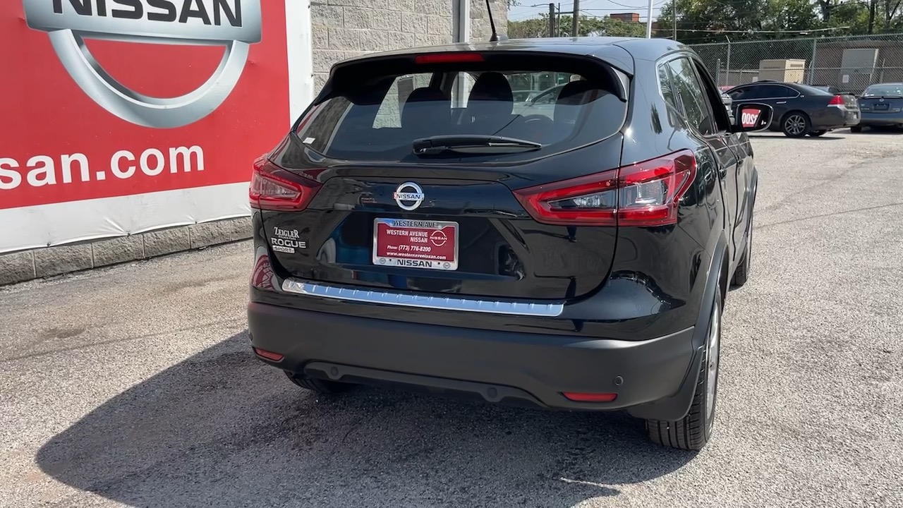 2020 Nissan Rogue Sport S 4