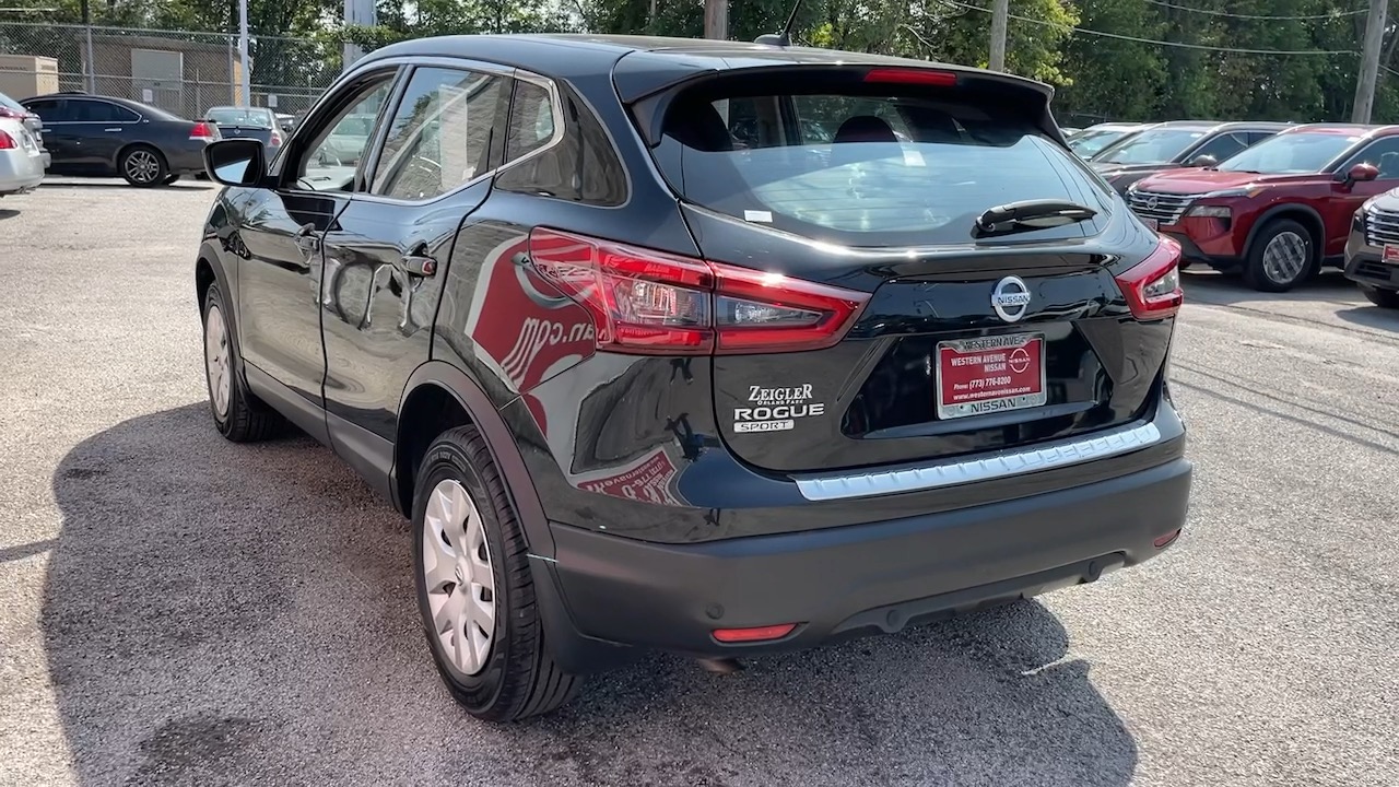 2020 Nissan Rogue Sport S 25