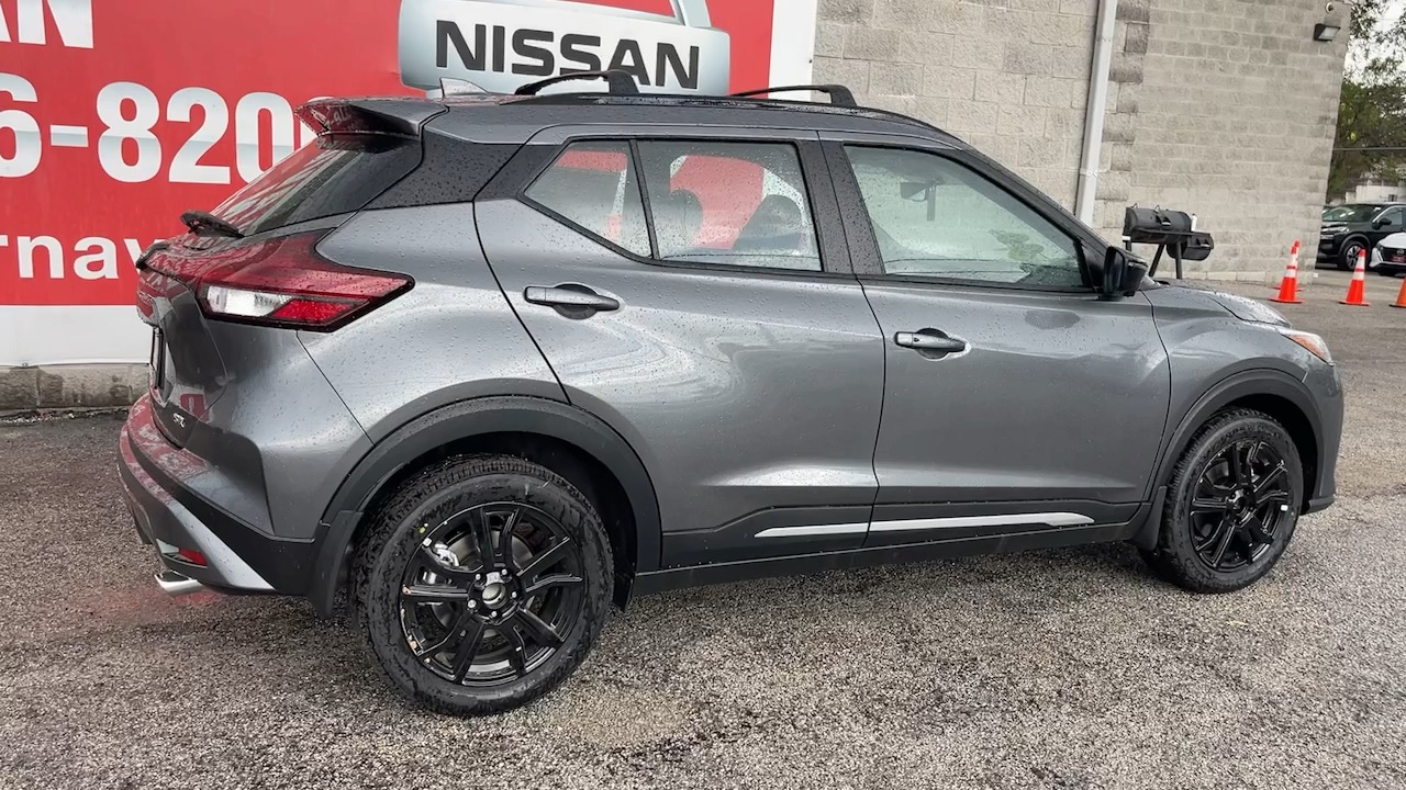 2024 Nissan Kicks SR 4