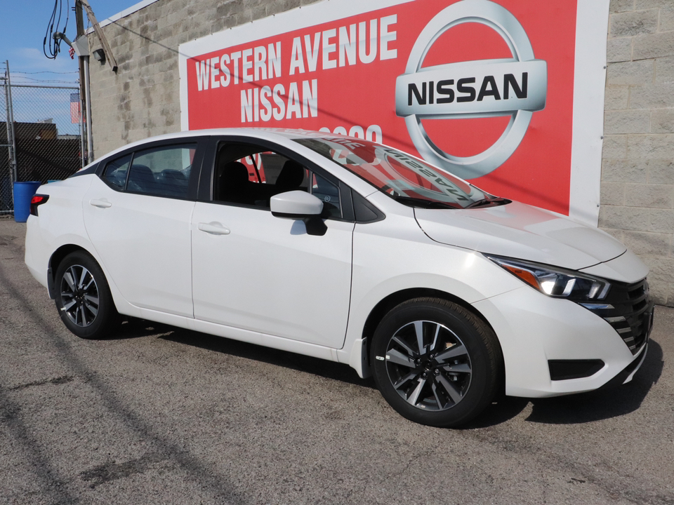 2024 Nissan Versa 1.6 SV 18