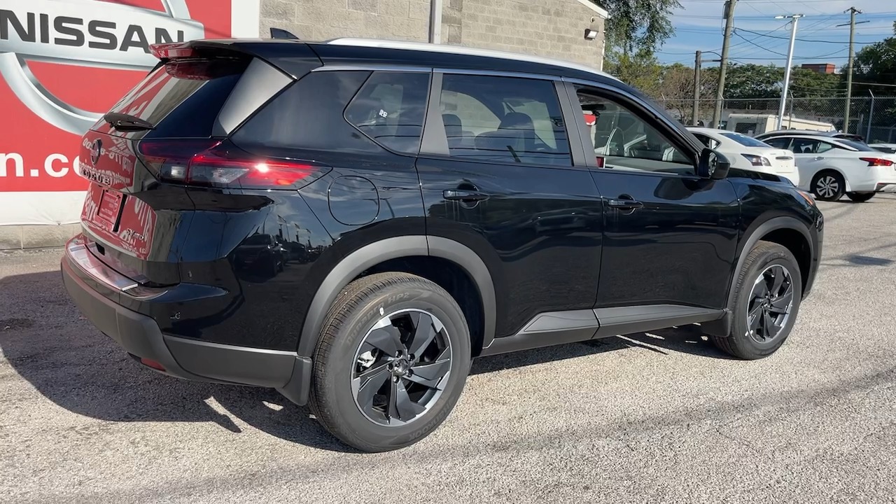 2024 Nissan Rogue SV 3