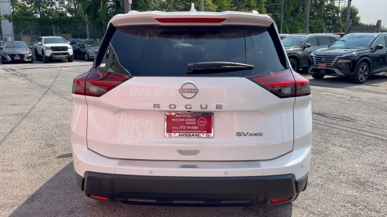 2024 Nissan Rogue SV 4