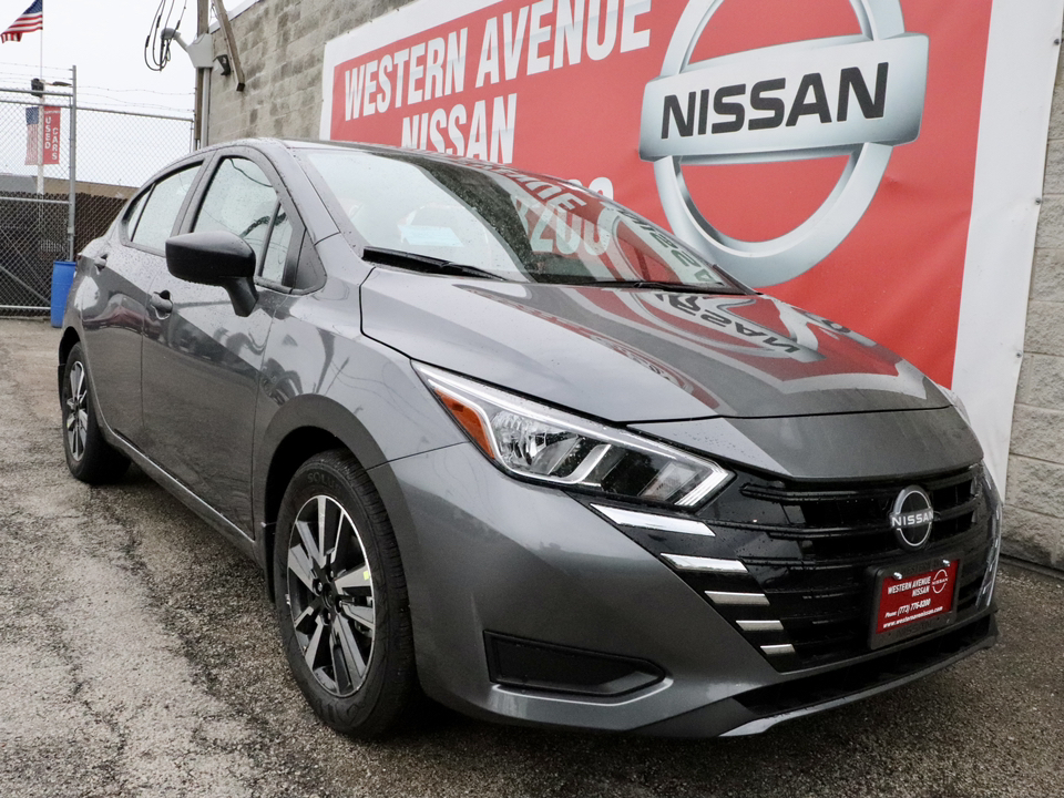 2024 Nissan Versa 1.6 S 1