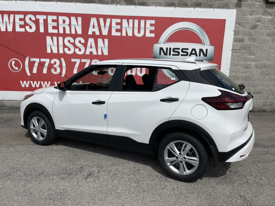 2024 Nissan Kicks S 25