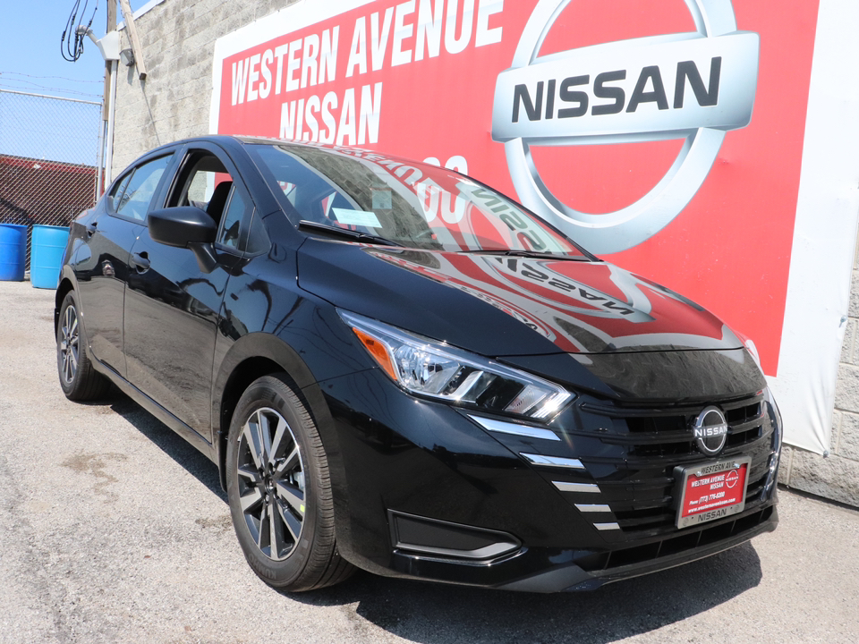 2024 Nissan Versa 1.6 S 2