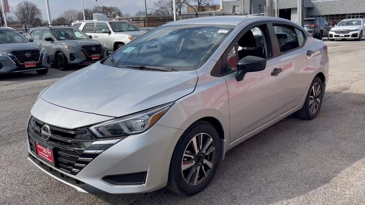 2024 Nissan Versa 1.6 S 6