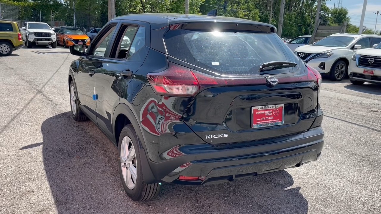 2024 Nissan Kicks S 4