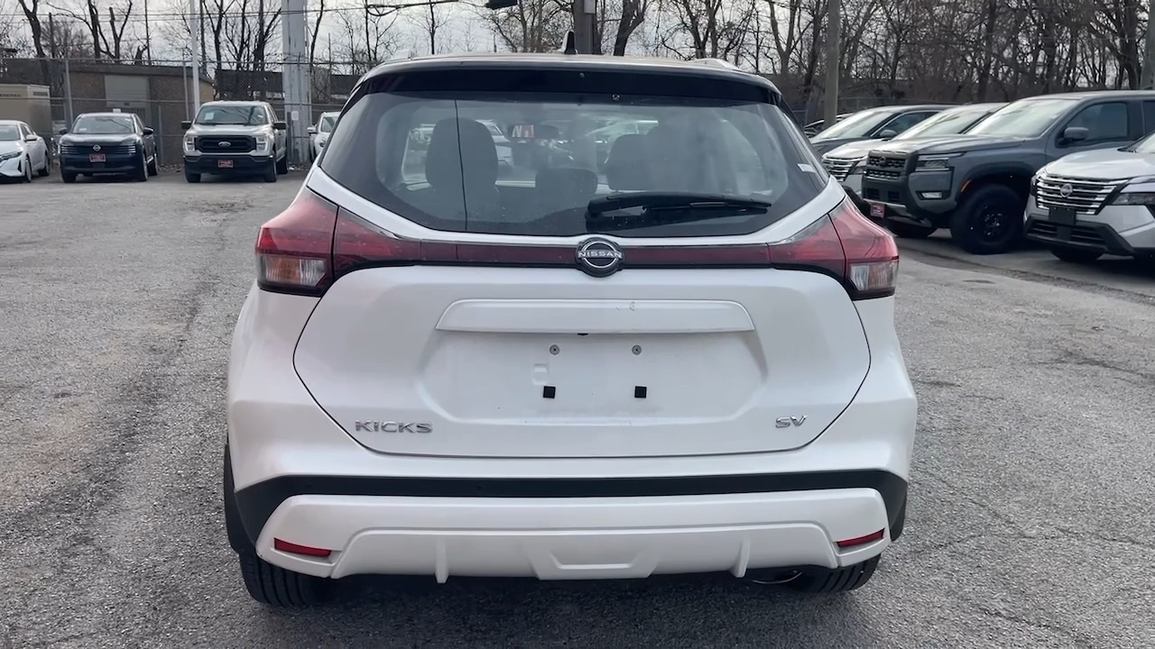 2024 Nissan Kicks SV 24