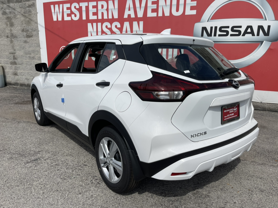 2024 Nissan Kicks S 6